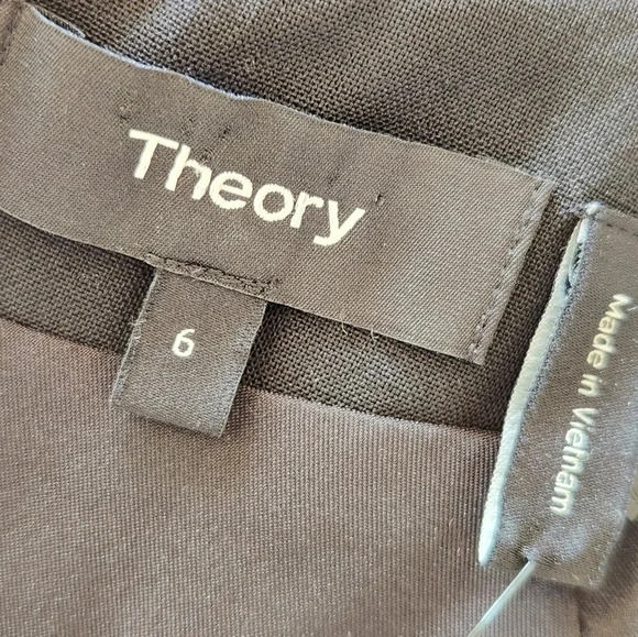 || THEORY || Classic power dress - Picture 10 of 10